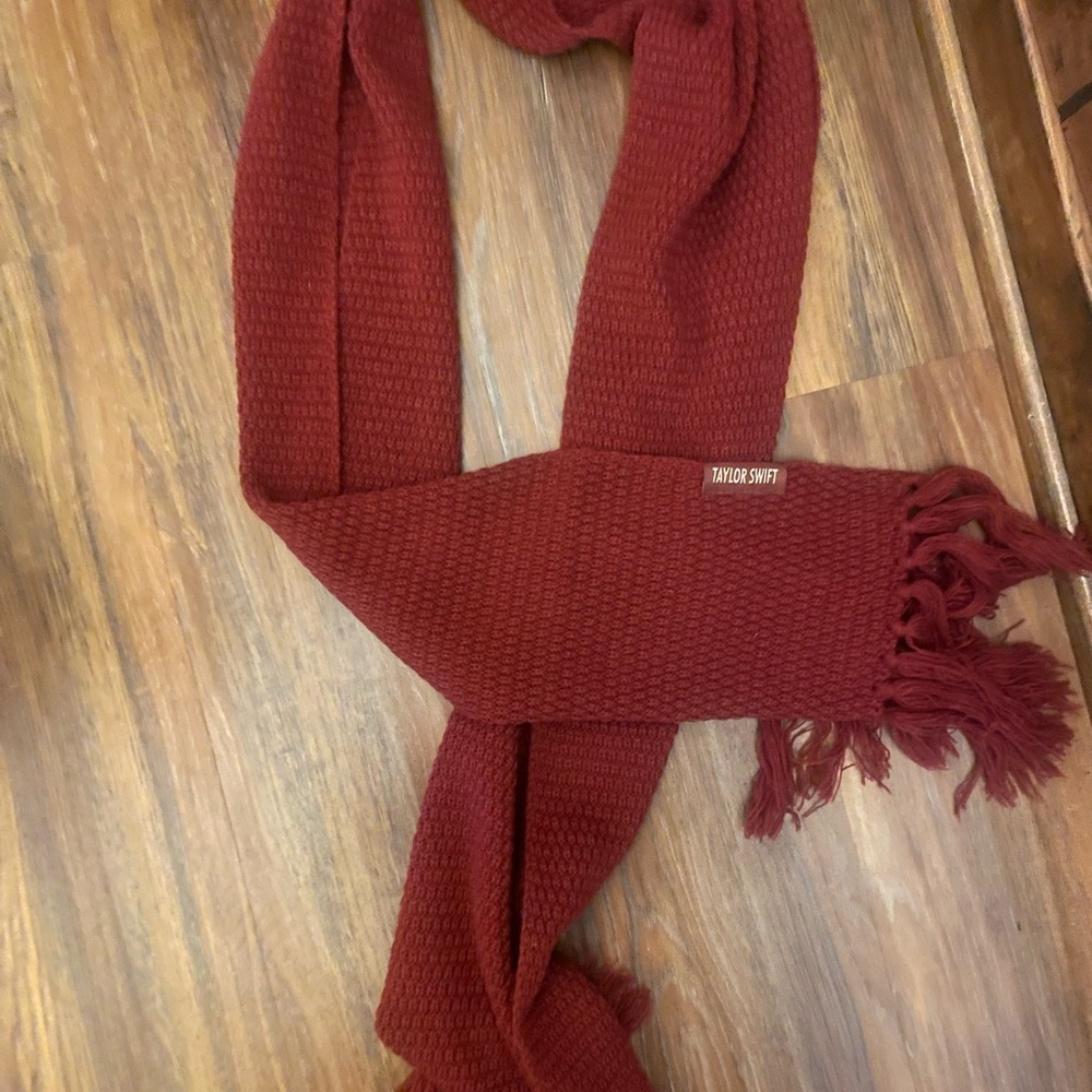 Taylor Swift Burgundy Knit Scarf with Fringe